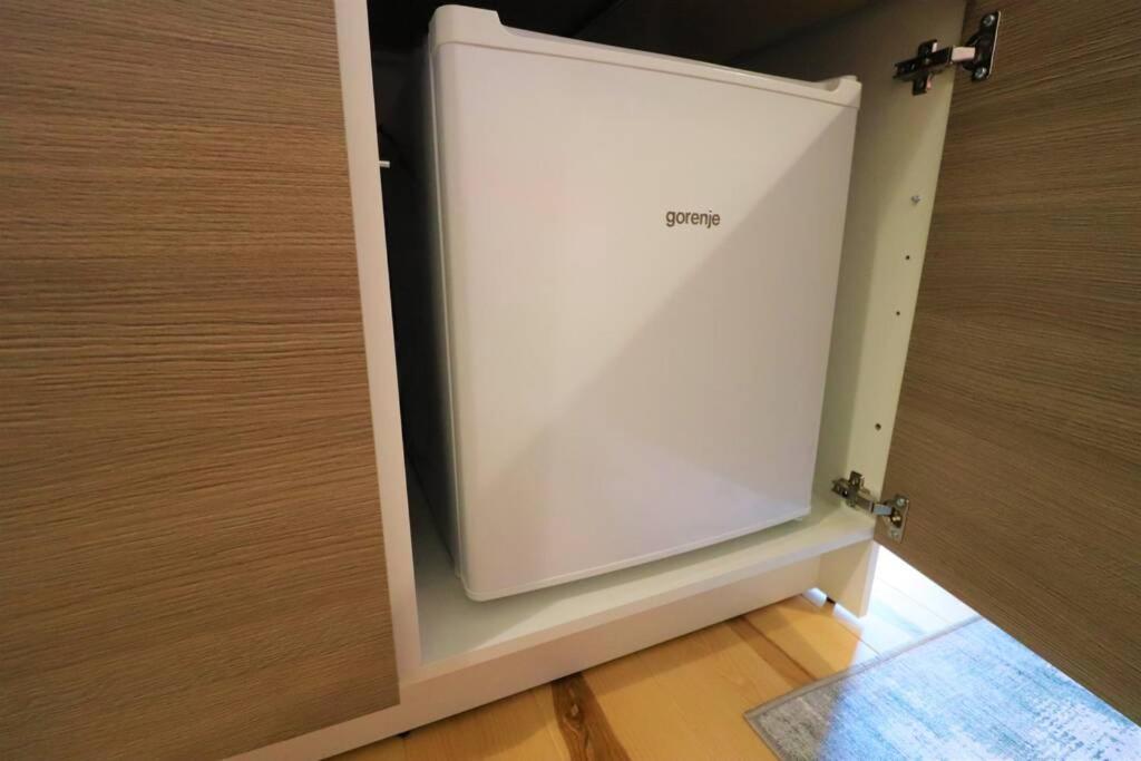 Room Emma,Between Bus And Train Station,Netflix,Speed Wi-Fi Zagreb Exterior foto